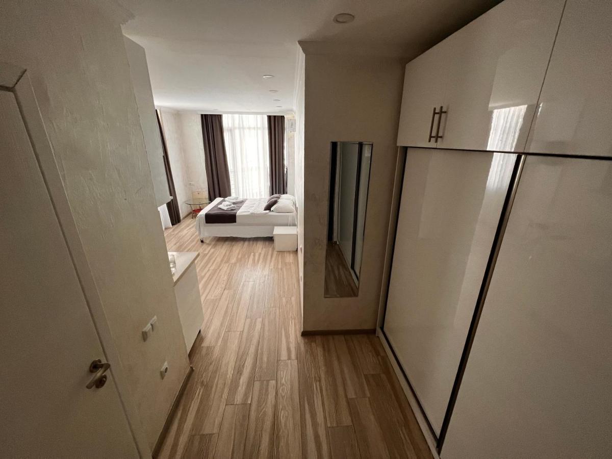 27 Floor Apartments Batumi Eksteriør bilde