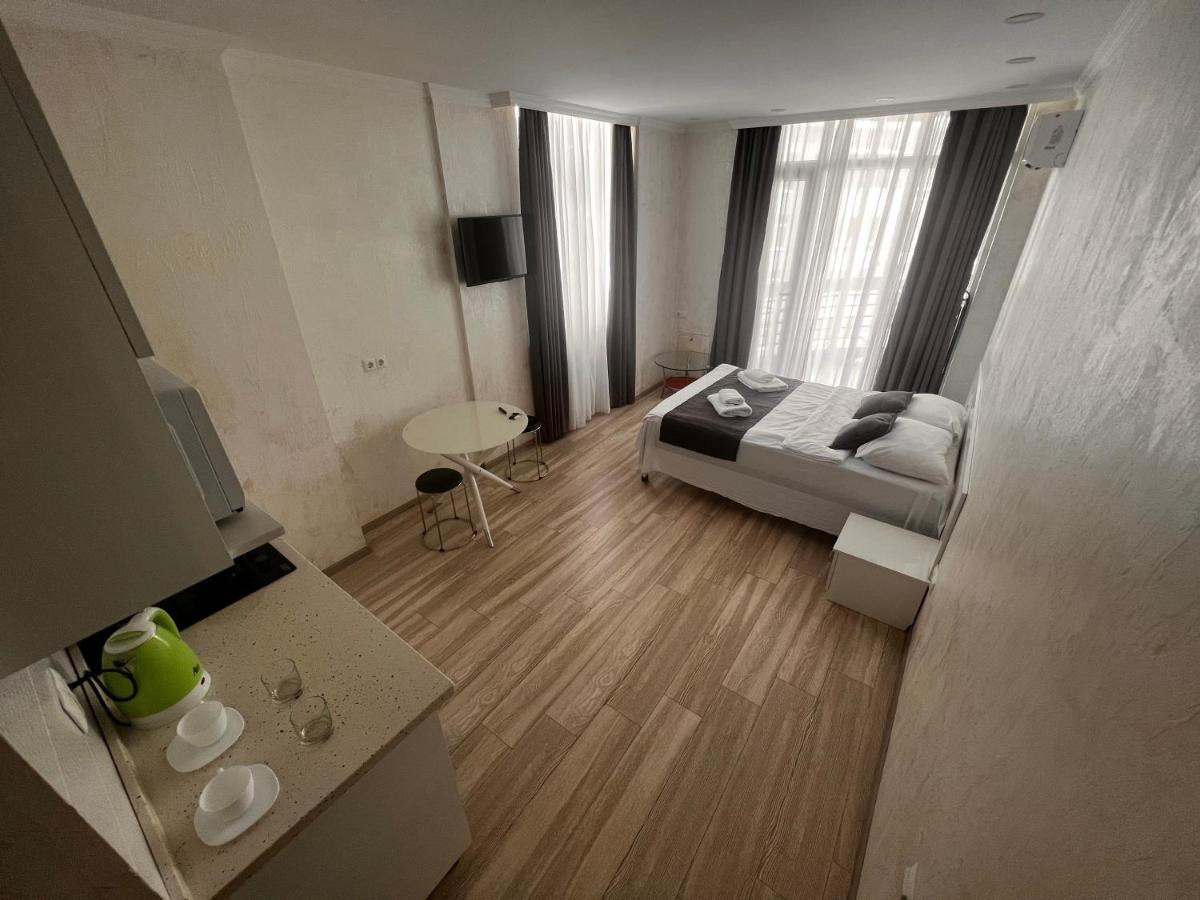 27 Floor Apartments Batumi Eksteriør bilde