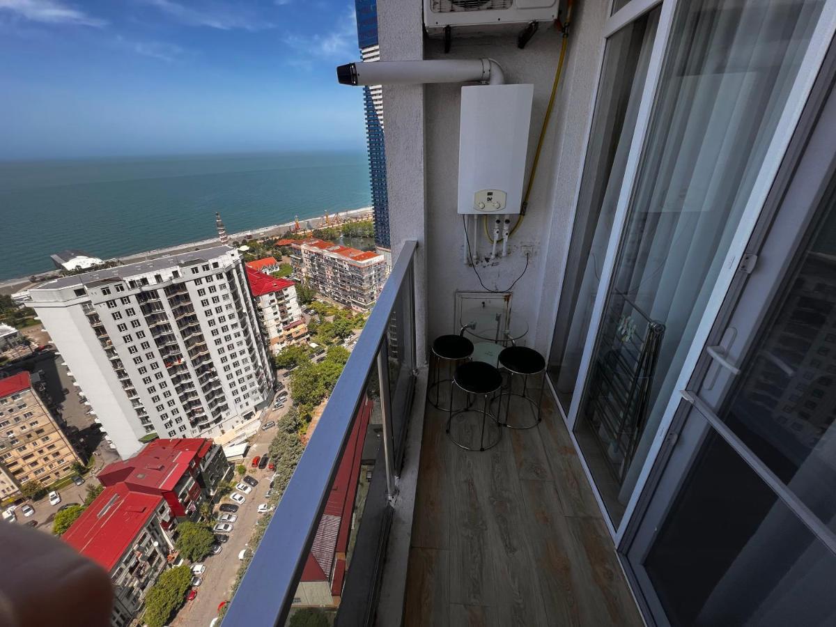 27 Floor Apartments Batumi Eksteriør bilde